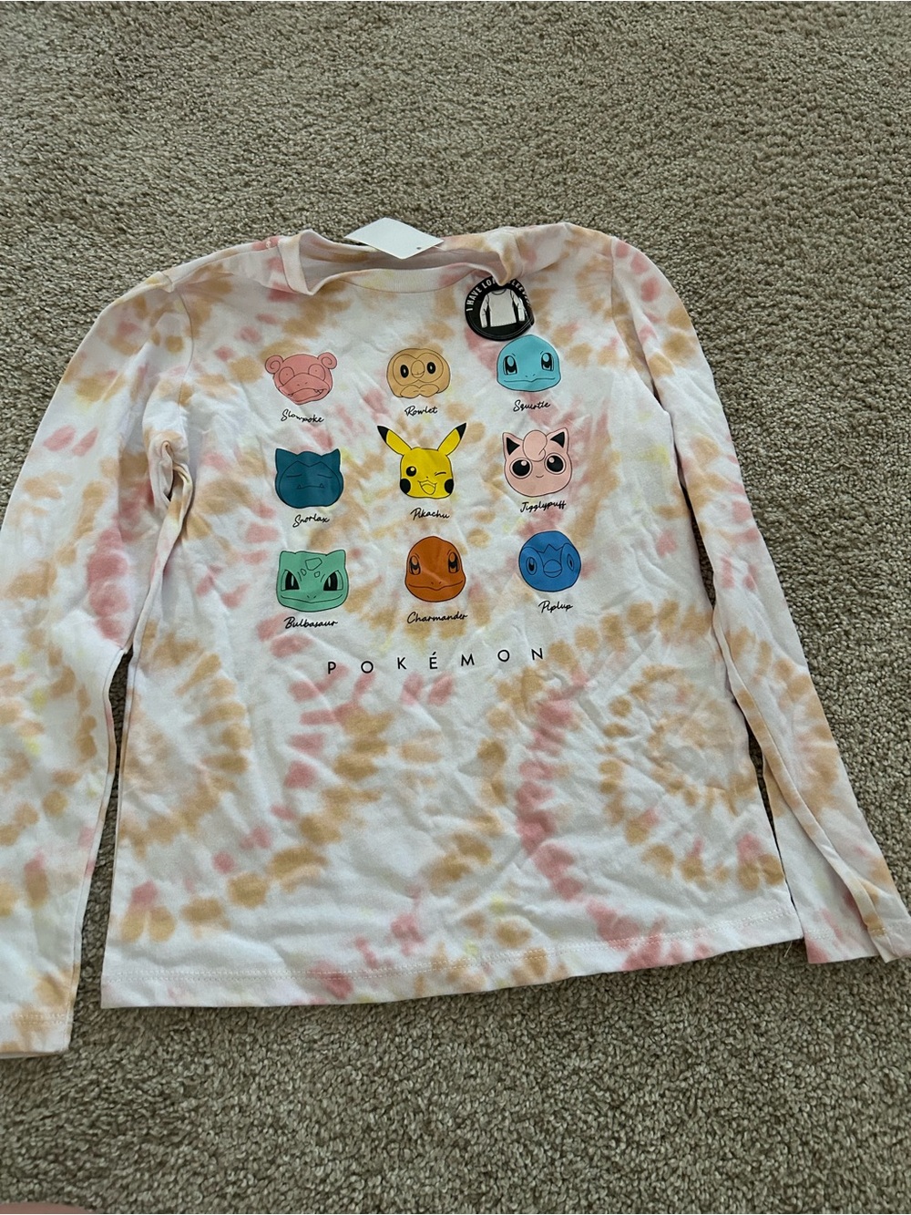 Pokémon Medium Longsleeve Shirt NWT